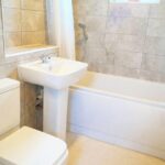 Modern bathroom in Milton Keynes rental property