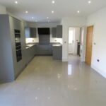 Spacious kitchen diner in house to rent in Milton Keynes