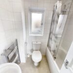 Bathroom with shower over bath in Milton Keynes house to rent